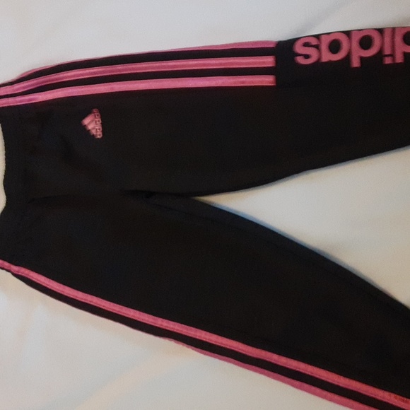 Girls size 5 Adidas pants and hoodie set - Picture 6 of 9